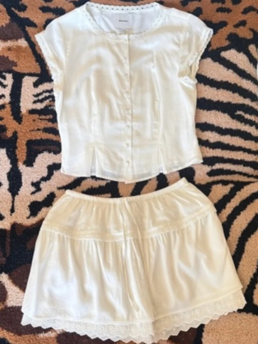 Reformation Valetta Two Piece In White, brand new, never worn, no flaws. - Picture 3 of 9